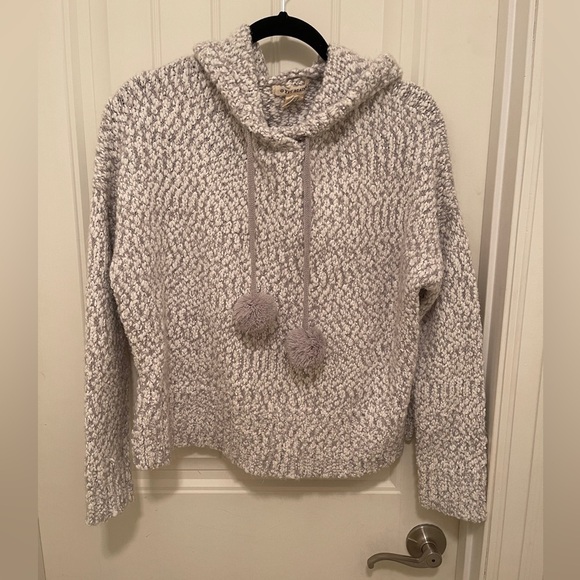 YET AGAIN Gray long sleeve Hoodie Pullover Pom Pom Sweater women’s size Medium - Picture 1 of 12